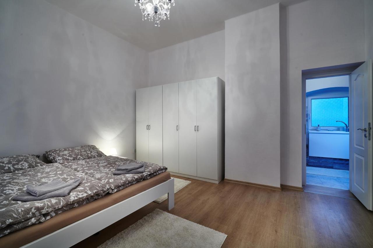Apartman Bb Centrum บันสกาบิสตรีตซา ภายนอก รูปภาพ