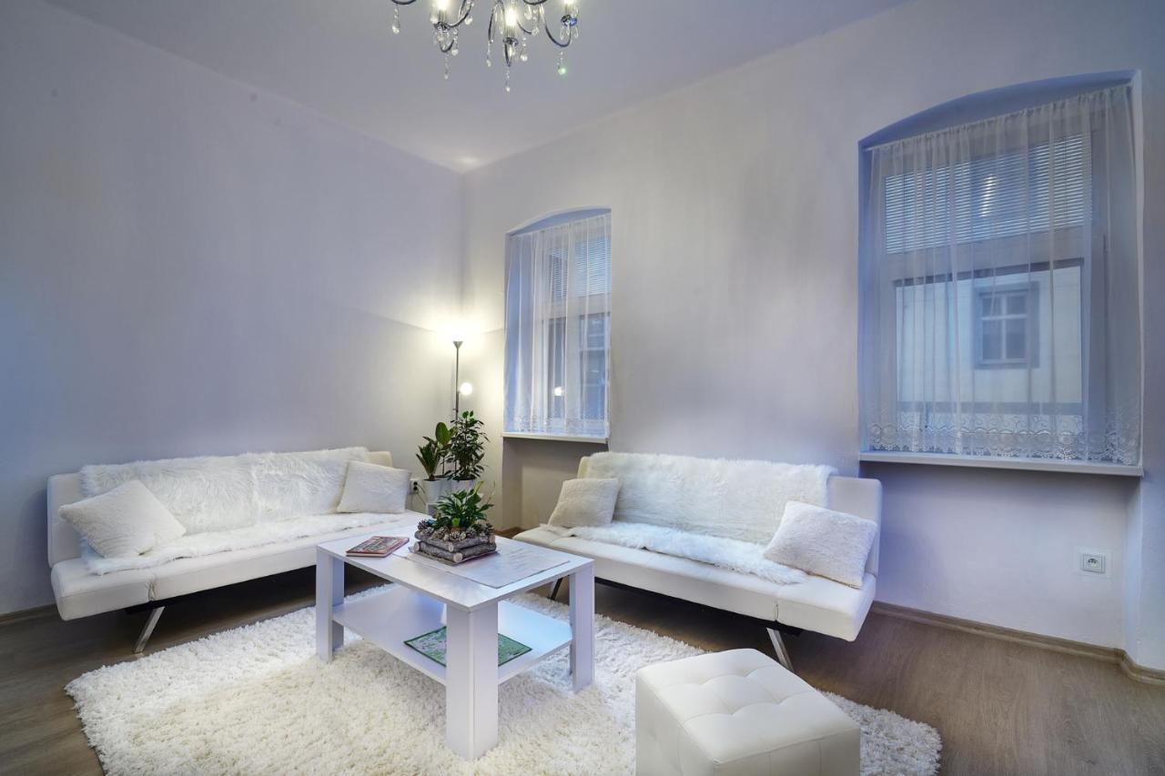 Apartman Bb Centrum บันสกาบิสตรีตซา ภายนอก รูปภาพ