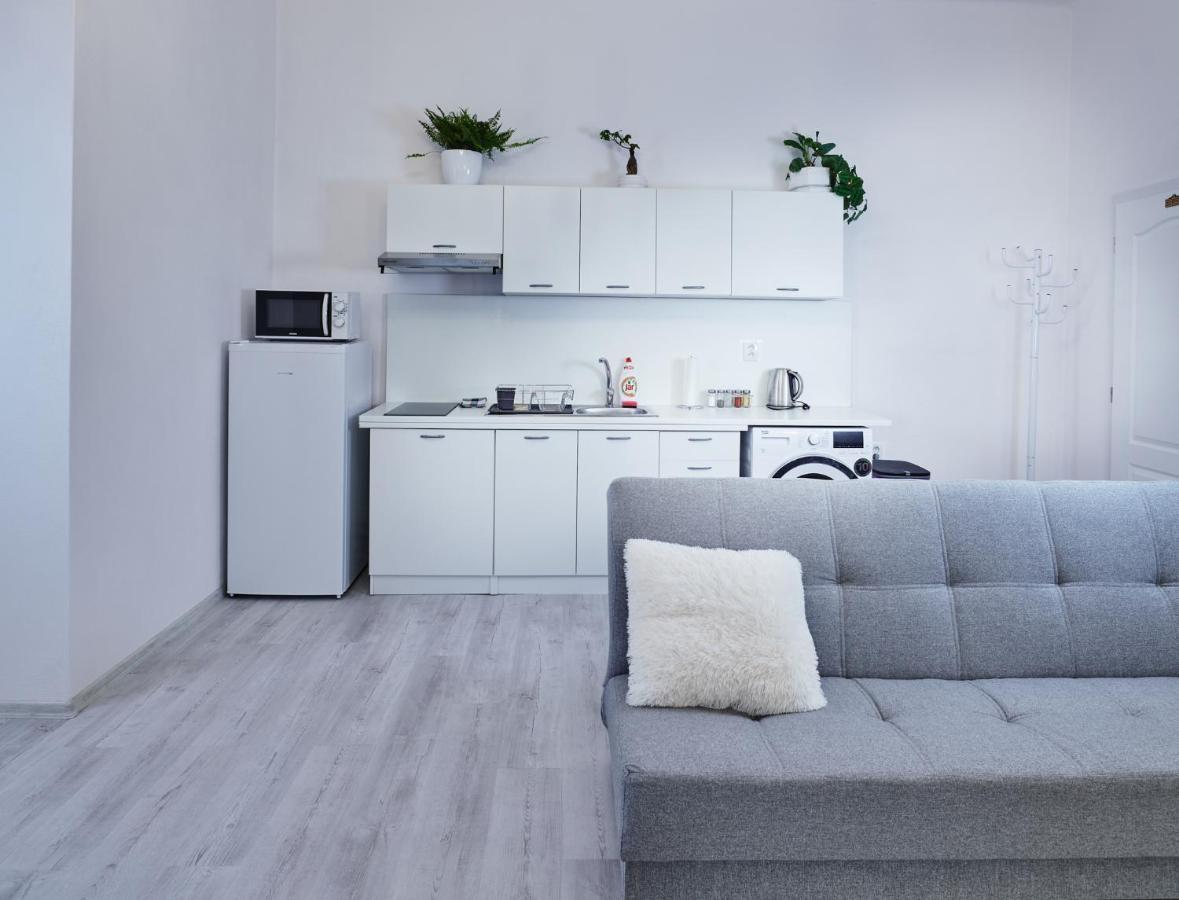 Apartman Bb Centrum บันสกาบิสตรีตซา ภายนอก รูปภาพ